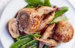 Picard 2 cailles farcies au bloc de foie gras de canard* Volailles Cuisinées