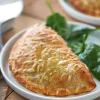 Picard 2 chaussons poulet, champignon, emmental* Feuilletés|Entrées Individuelles