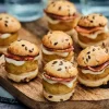 Picard 8 mini-burgers à la montagnarde* Apéritifs Chauds