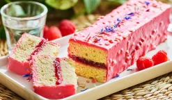 Picard Cake vanille framboise façon rocher* Cakes, Moelleux