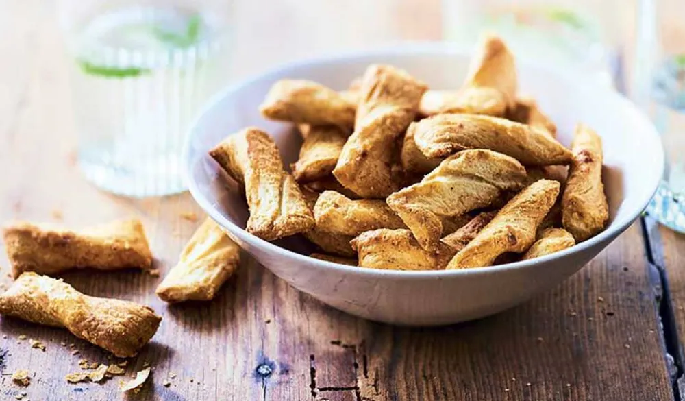 Picard Mini-flûtes feuilletées emmental* Gâteaux Apéritif