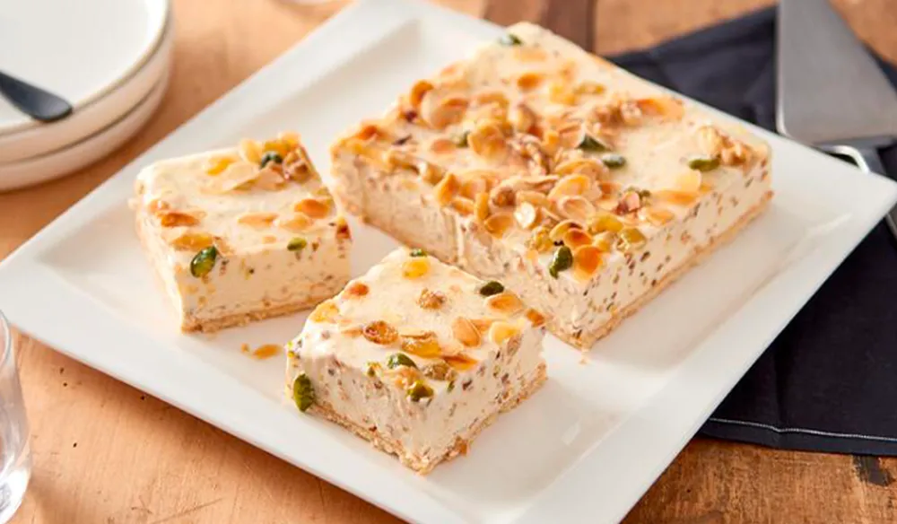 Picard Nougat glacé, crème au nougat, biscuit aux amandes* Desserts De Fêtes